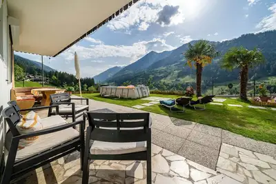 Image de Appartement \"Haus Reimon Monika\" avec vue sur les montagnes et Wi-Fi