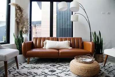 Image de Tiny House Living | 1. 8 Mi to Notre Dame | Coffee