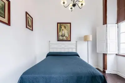 Image de A dos Minutos del Centro. >casa Ideal Para Familias o Amigos