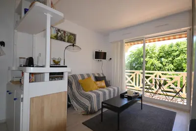 Image de Charmant Duplex T2 avec Balcon et Terrasse, Résidence Les Pieds dans l'Eau, Arcachon