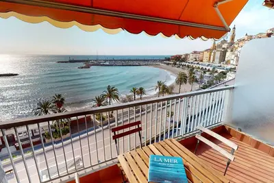 Image de Grand 2p à Menton avec terrasse proche plages