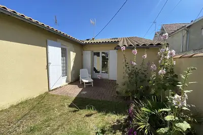 Image de Charmante maisonnette, proche mer, équipée, 3 chambres, terrasse