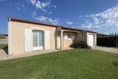 Image de Villa lumineuse avec jardin, à 500m de la mer et proche du centre - Fouras