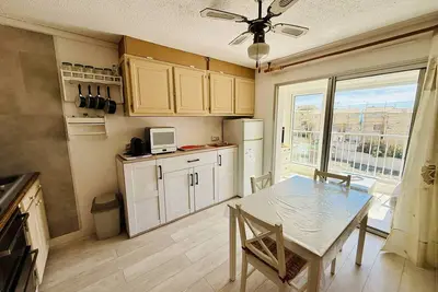 Image de Studio Proche Plage avec Parking Privé, Secteur Falaises