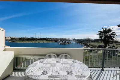 Image de Appartement proche plage Richelieu avec piscine, clim et parking