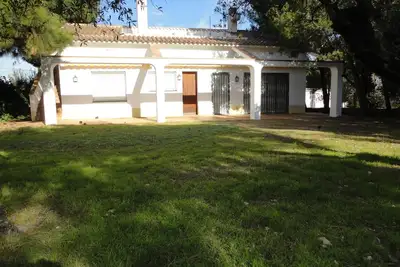Image de Maison de vacances avec jardin à 200m du port, Torredembarra, idéale familles, 3 chambres, clim, Wifi