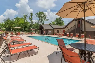 Image de Save! 2 Min to Pkwy! Luxury Apt Best Price