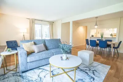 Image de Spacious 2b2b Condo near downtown & Microsoft