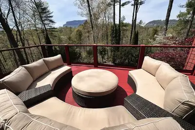 Image de Whiteside Mountain View: Creek Access, Spacious Grounds