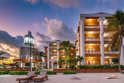 Image de Lighthouse Beach Villas 3br/2ba Beachfront Villa Oceano