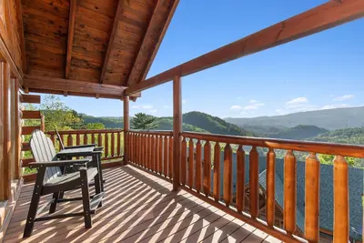 Image de Theatre in the Mountains | Hot tub, game room + movie theater