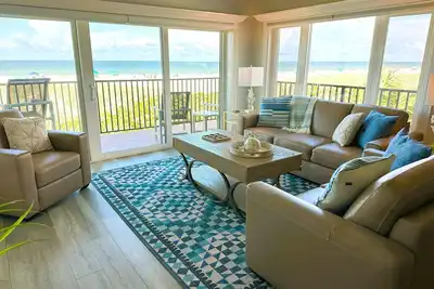Image de Surfside 201 - Premium 3 Bedroom 2 Bath Oceanfront Condo