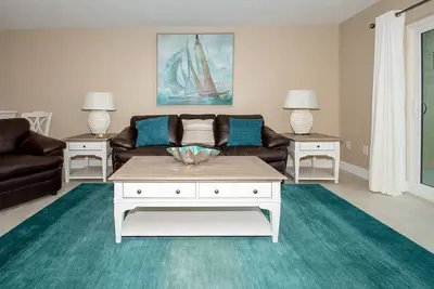 Image de The Villas A-4 - Premium 2 Bedroom 2 Bath Oceanfront Condo