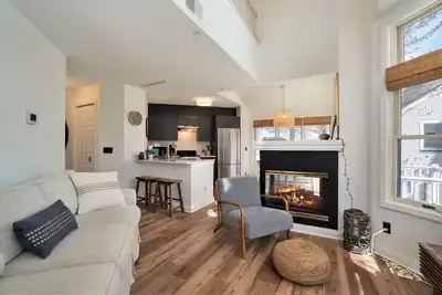 Two Story Hv Condo with Water Views
