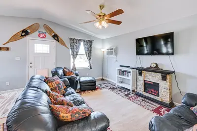 Image de Kingman Vacation Rental w/ Private Yard & Fire Pit
