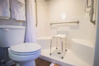 Image de Luxury Glamping Yurt Resort Between National Parks with desert mountain views, close to hiking trails, slot canyons, off-roading and more!