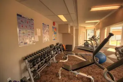 Image de Spacious Waterfront Condo! Walk to Downtown!