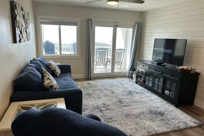 Image de Renovated 2 Bedroom 2 Bathroom! Free cancellation up to14 days before check-in