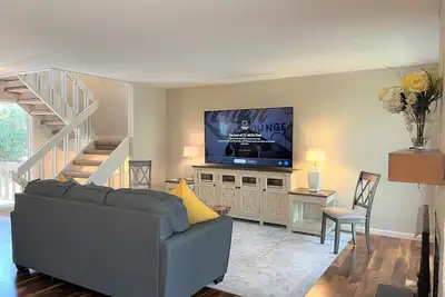 3 bedrooms, 2 bath- sapphire Amenities