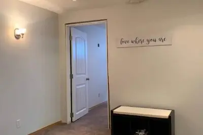 Image de Spacious Guest Suite! Close to Airport! Quiet Area