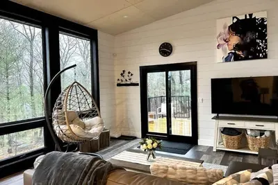 Image de LakeHaven: New, inspired, monthly retreat