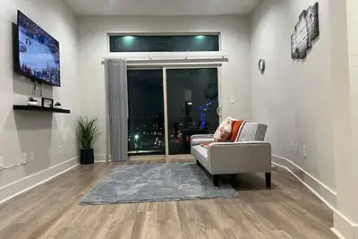 Image de Luxury Downtown Dallas Condo with pool & gym! 2Qbd