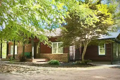 Image de Historic Cabin on Yahoola Creek