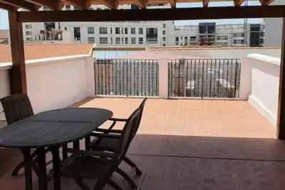 Image de Centre of Town 2 bed apartment with large private roof terrace