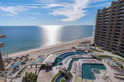 Image de Luxury Ocean front condo Phase Ii Beautifully Decorated