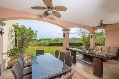Image de Ocean view condo with garden terrace in beautiful Reserva Conchal