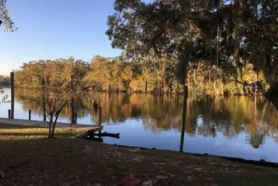Image de Riverfront ready for Summer Fun