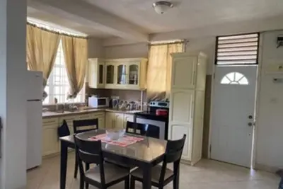 Image de 2 Bedroom Condo -5 minutes from Roseau