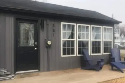 Image de Lakeview cottage-10 min walk to main beach