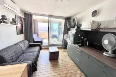 Image de Studio cabine climatisé avec piscine – Proche des plages, idéal pour 4 personnes