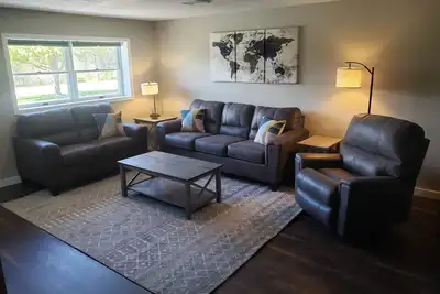 Image de End-unit apartment with spacious lawn