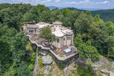 Image de Sunset Villa | Stay in the Sky | Impeccable Views