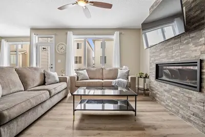 Image de Gorgeous place to stay while visiting Calgary