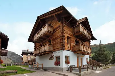 Image de Appartement 'Chalet Leur Gusja Golp Bilocale' avec vue sur la montagne, jardin partagé et Wi-Fi