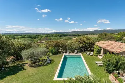 Image de Villa 'Les Terrasses De Gordes' avec piscine privée et Wi-Fi
