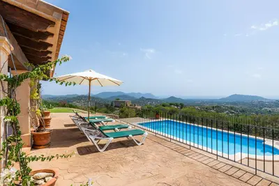 Image de Maison de campagne 'Felipe' avec vue sur la mer, piscine privée et Wi-Fi