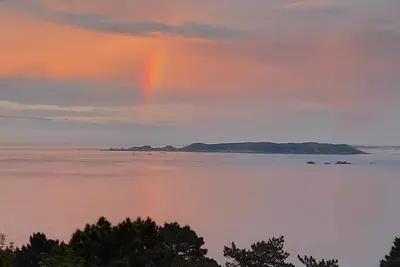 Image de Grande Maison Familiale Avec une vue mer Exceptionnelle sur la mer