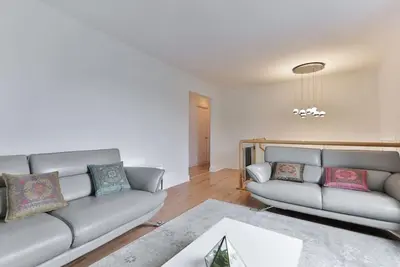 Image de Grande maison de 4 chambres à Saint Hubert - 25mn de Montréal