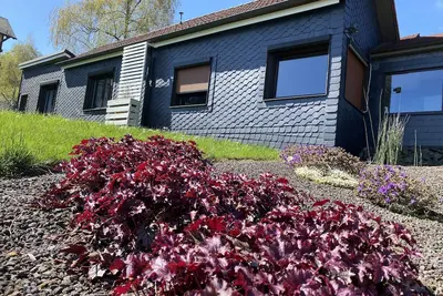 Image de Vacation cottage garden view directly at the forest & spa gardens