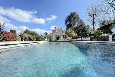 Image de Villa Provençale avec Piscine