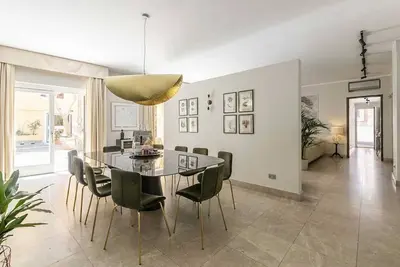 Image de Apartment with rooftop balcony in Central Rome for 8 people