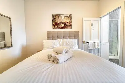Image de Cosy City Centre Apartment.