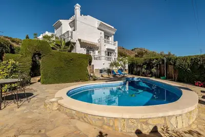 Image de Los olivos villa with heated pool
