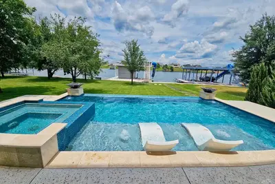 Image de Top Shelf Luxury Home w/ Heated Pool, Spa, Pool Table, Boat Lift!