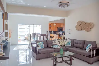 Image de Taina house full of peace.