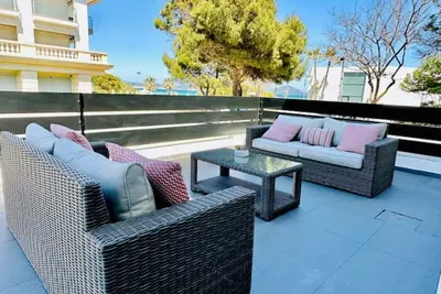 Image de Deluxe modern house right by the sea - Ocean43